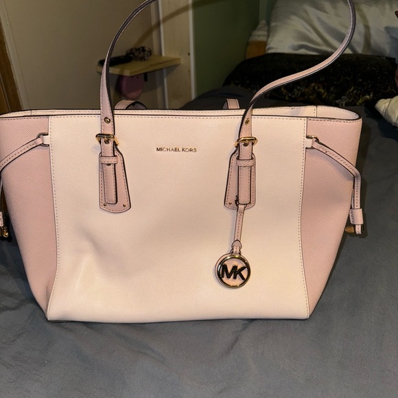 Michael Kors Tote - Picture 1 of 4